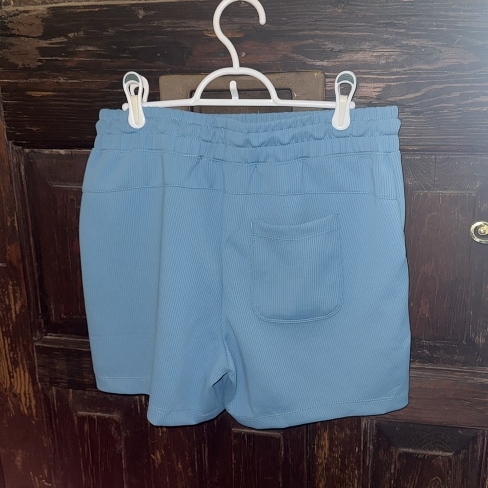 NWT!  Women's Mondetta Blue Ribbed Active Shorts - Picture 3 of 4